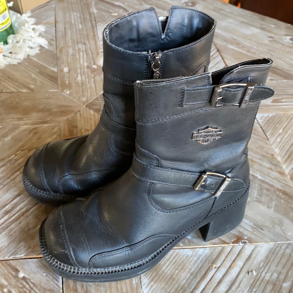 Harley Davidson heel boots in good shape size 6USA